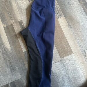 Nike Women's Blue and Black high waisted  Leggings